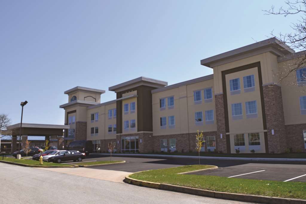 La Quinta By Wyndham York Hotel Luaran gambar